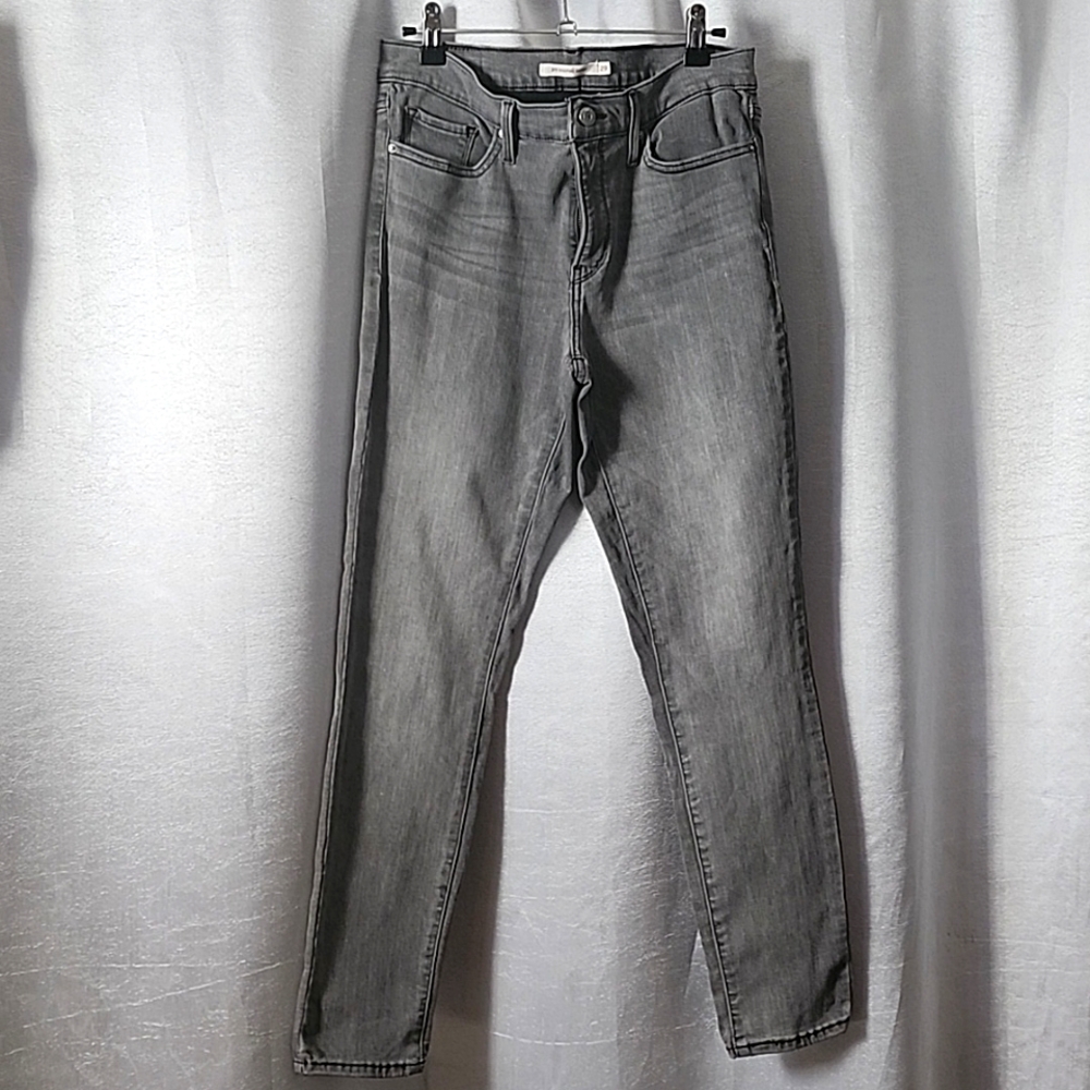 311 shaping skinny gray Levi's jeans
